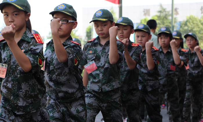 青少年軍旅勵(lì)志夏令營