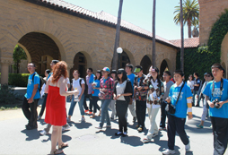 2016暑假通過夏令營體驗(yàn)全新文化