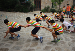 讓孩子參加暑期夏令營(yíng)的好處和意義