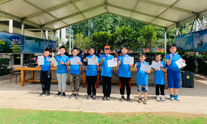 拿到證書啦！