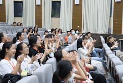 假期讓孩子參加上海新東方酷學(xué)酷玩夏令營提升英語水平！