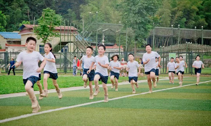 鄰水周邊軍事夏令營(yíng)費(fèi)用