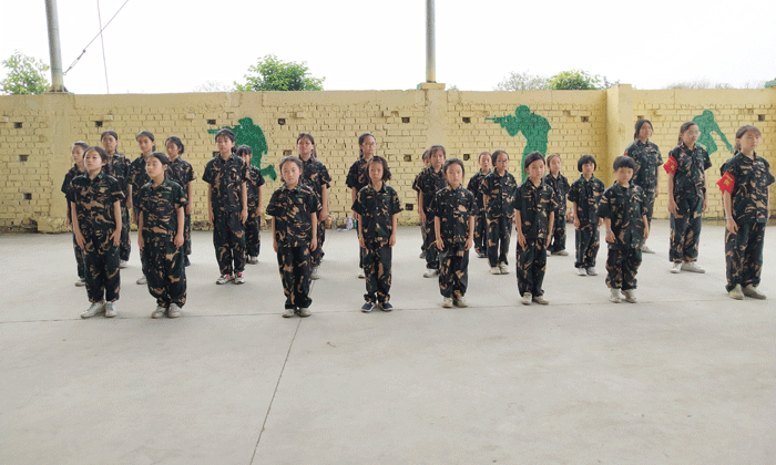 四川軍事夏令營(yíng)多少錢(qián)