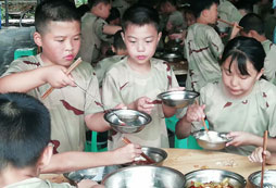 四川好的軍事夏令營(yíng)