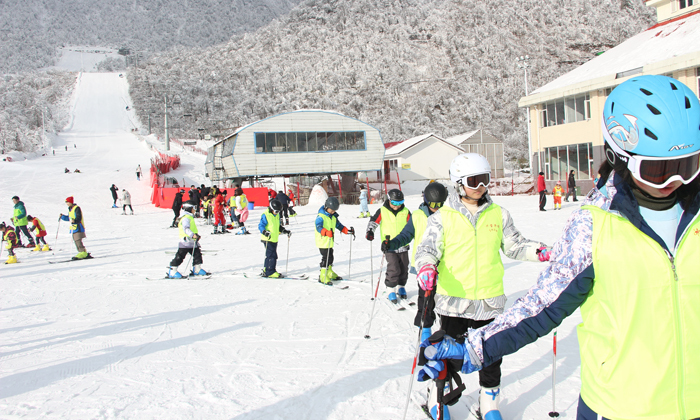 四川滑雪冬令營課程提高孩子的免疫力！.jpg