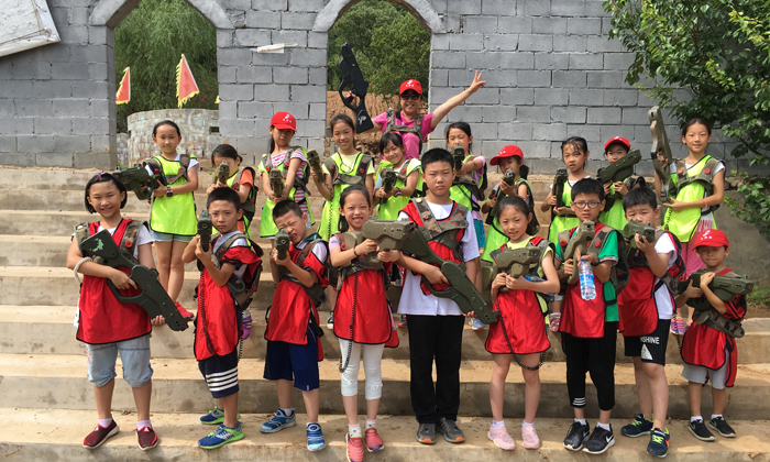 四川夏令營培養(yǎng)青少年愛國主義精神！.jpg