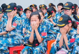 學員在上學會感恩課