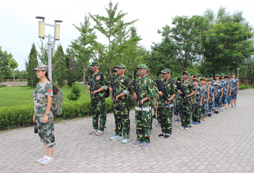 選擇軍事青少年夏令營的好處