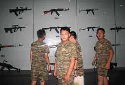 和我最愛的武器留影