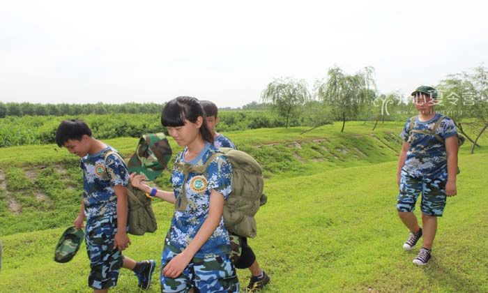 青少年軍事營的軍訓(xùn)感悟頗多