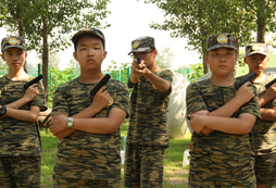 桂林暑期軍訓(xùn)夏令營有哪些訓(xùn)練特色?