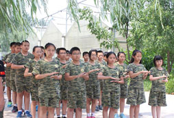 青少年軍校夏令營是如何培養(yǎng)孩子的生存能力的？