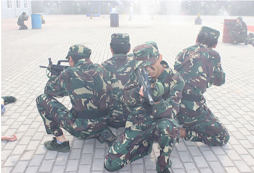 中國青少年軍事夏令營今日頭條