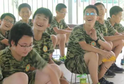 看點恐嚇代替教育不能讓孩子變勇敢