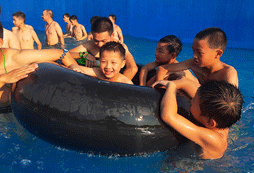 水上樂園游玩