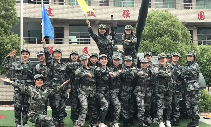 女子特種兵集體合影