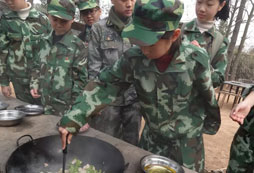 2024薊縣軍事夏令營教你孩子學會自理生活