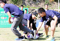 女孩子適合參加橄欖球運(yùn)動(dòng)夏令營(yíng)嗎？