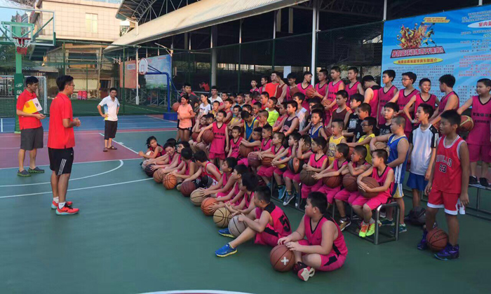 有哪些不錯(cuò)的青少年體育夏令營(yíng)