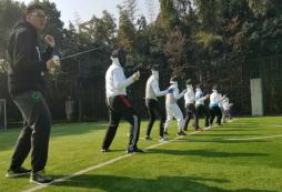 暑期參加運(yùn)動(dòng)體育夏令營的收獲
