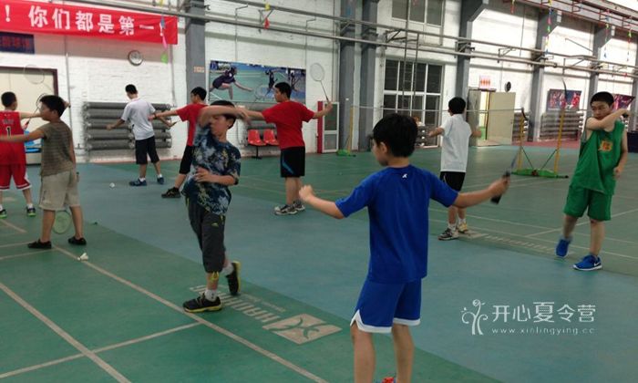 中小學(xué)生體育夏令營