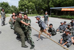 暑假如何選擇拓展夏令營？