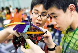 戶外拓展夏令營以青少年綜合素質(zhì)提升為活動主題