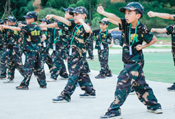 軍事拓展夏令營是如何收費的？