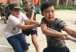 小學(xué)生報(bào)名素質(zhì)拓展夏令營的收獲