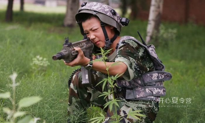 軍事拓展夏令營(yíng)
