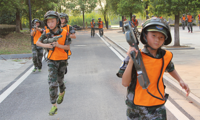 廣州 最好的 小學(xué)生 軍事夏令營(yíng)