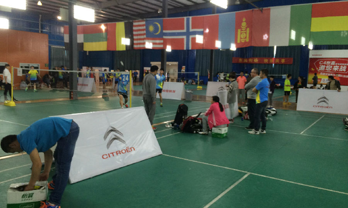 網(wǎng)球夏令營(yíng)