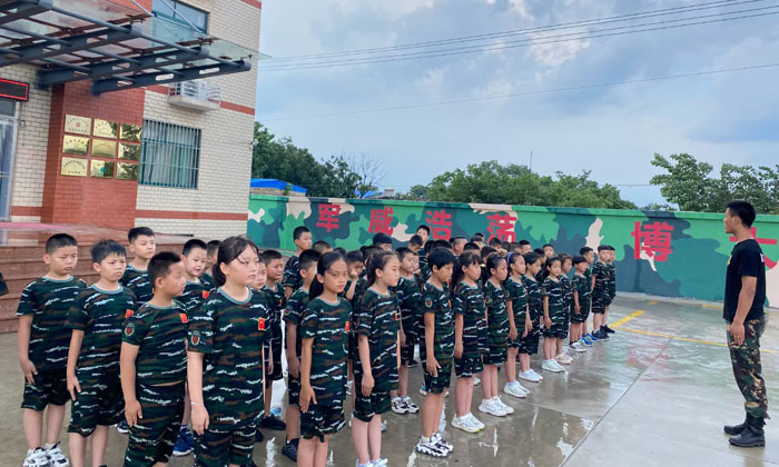 威海軍事夏令營(yíng)費(fèi)用