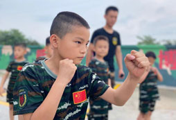 威海軍訓(xùn)夏令營對孩子有哪些好處