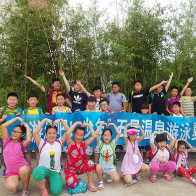 威海拓展夏令營給孩子一次親近大自然的機(jī)會