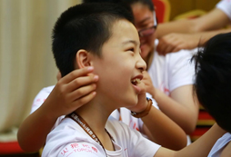 參加文化夏令營讓青少年愛上傳統(tǒng)文化
