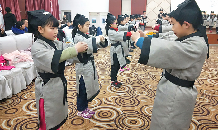 孩子參加文化夏令營怎么樣？.jpg