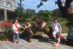 大連文化夏令營沉浸在海洋的世界里