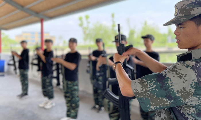 溫州軍訓(xùn)夏令營哪家好