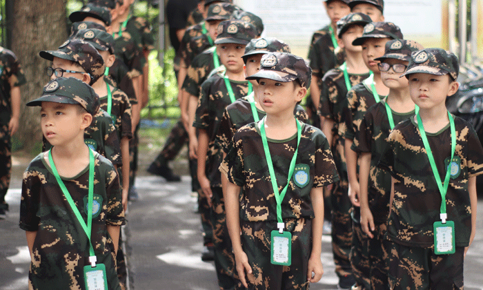 作風(fēng)優(yōu)良，紀(jì)律嚴(yán)明