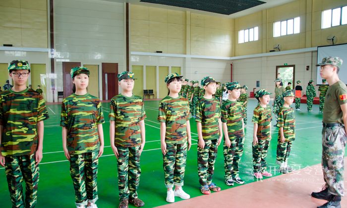 孩子暑期參加多長時(shí)間的夏令營最好呢