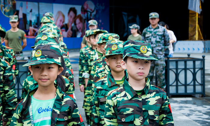 武漢軍事夏令營(yíng)課程