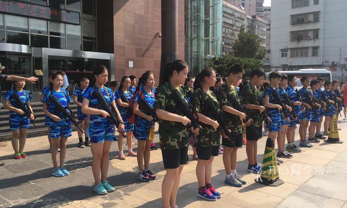 武漢軍事夏令營課程