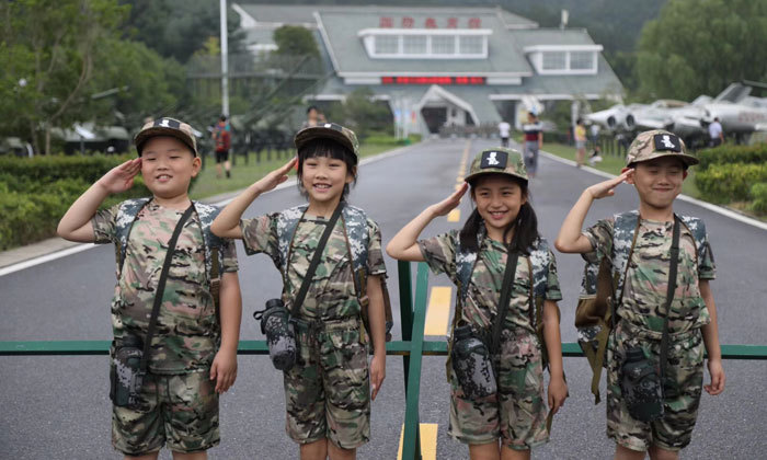 武漢軍事夏令營哪個機構好