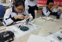 武漢科技夏令營還孩子一個精彩假期