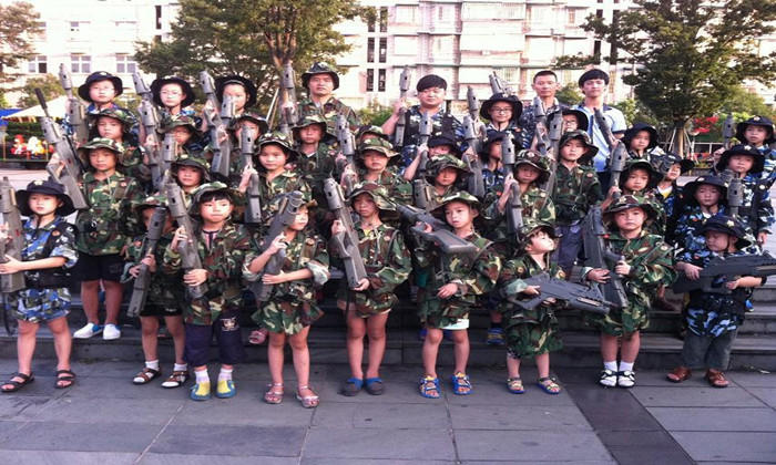武漢軍事夏令營(yíng)的報(bào)名須知.jpg