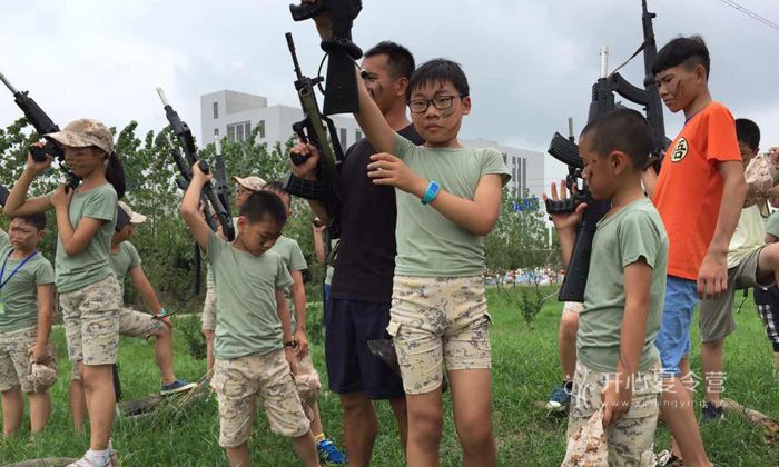 武漢軍事拓展夏令營