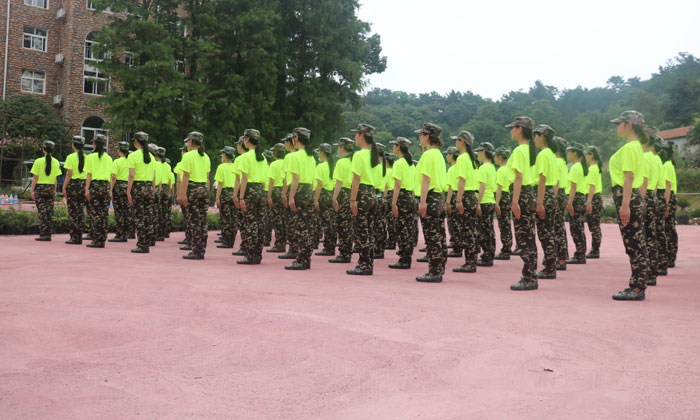 武漢軍事夏令營