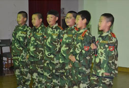 武漢軍事夏令營幫助孩子改掉磨蹭的習(xí)慣