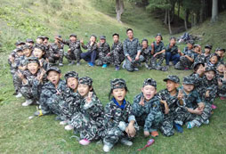 烏魯木齊軍事夏令營(yíng)全面保障孩子的安全